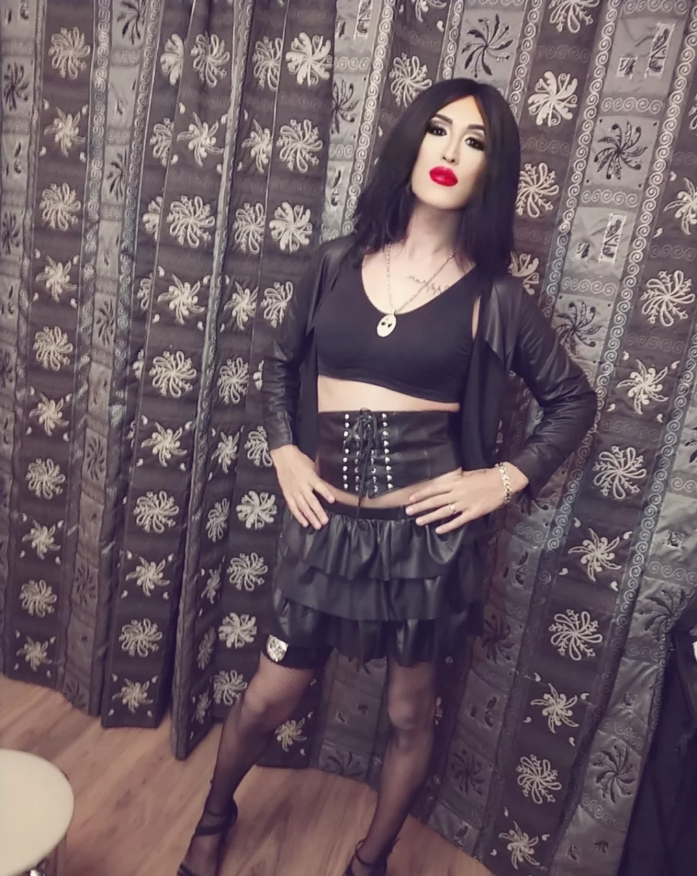 Транссексуалка Элиза